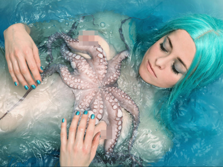 alina_gross_tentacled_2_censored